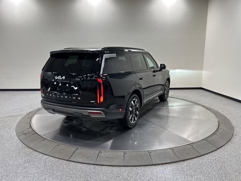 New 2027 Kia Telluride S image 5