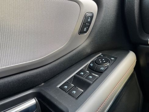 Used 2025 Ford Expedition Max Active image 32