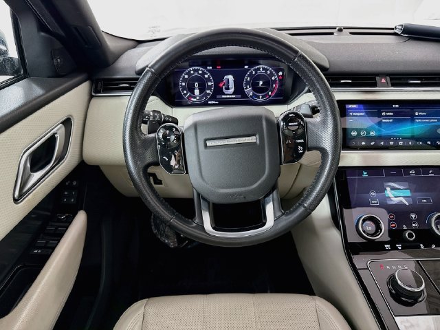 Used 2019 Land Rover Range Rover Velar S AWD/4WD image 25