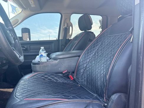 Used 2013 RAM 2500 Tradesman w/ Chrome Appearance Group AWD/4WD image 9