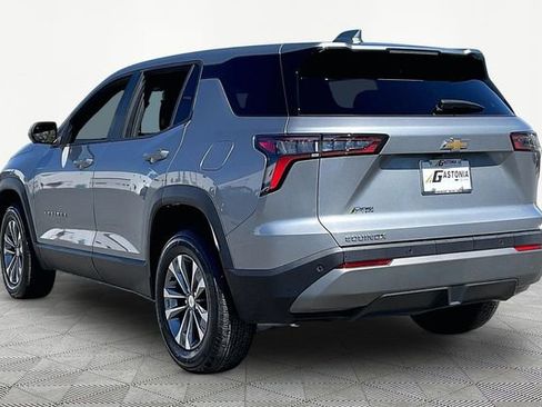 Used 2025 Chevrolet Equinox LT w/ Safety and Technology Package FWD image 4