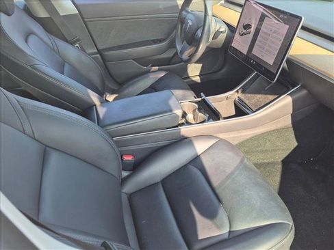 Used 2019 Tesla Model 3 Standard Range RWD image 20
