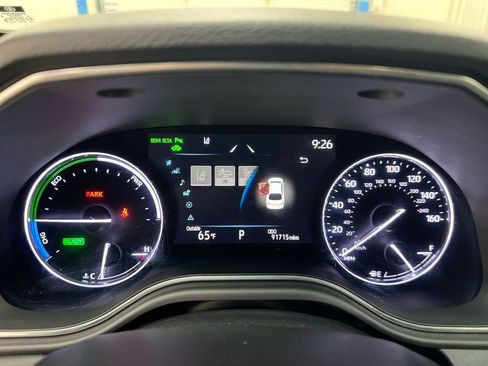 Used 2021 Toyota Avalon Limited w/ Advanced Safety Package FWD image 12