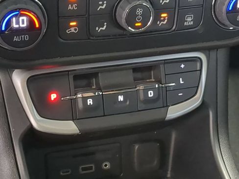 Used 2023 GMC Terrain SLT w/ Tech Package AWD/4WD image 29