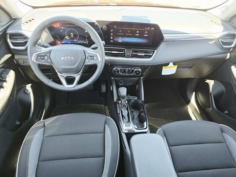 New 2026 Chevrolet TrailBlazer LT w/ Convenience Package FWD image 6
