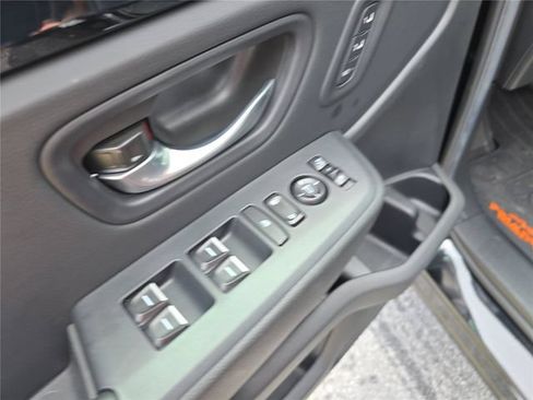 Used 2025 Honda Pilot TrailSport image 20