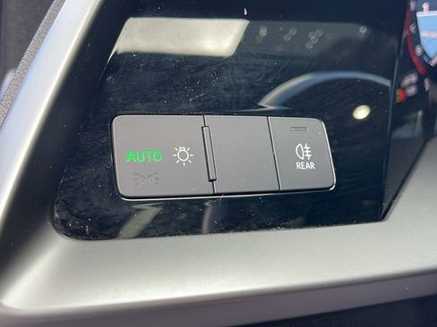 Used 2022 Audi A3 2.0T Premium image 25