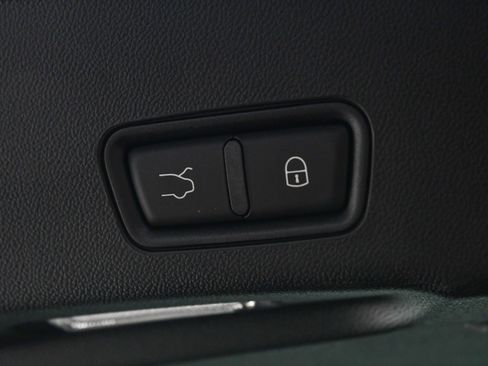 New 2025 Maserati Grecale Modena image 8