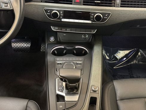 Used 2019 Audi A4 2.0T Premium w/ Convenience Package FWD image 17