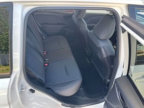 Used 2025 Subaru Forester Premium AWD/4WD image 23