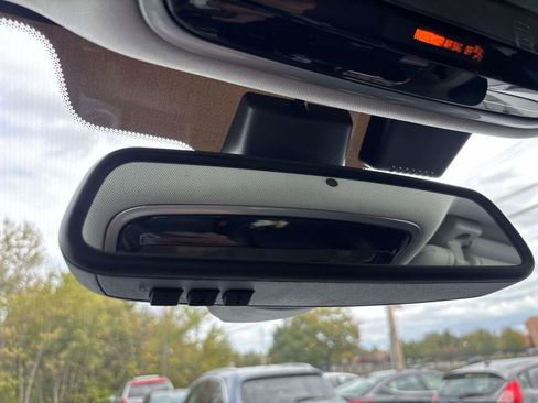 Used 2015 Land Rover Range Rover Supercharged image 33