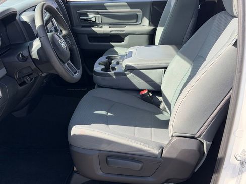 Used 2016 RAM 2500 Tradesman w/ Chrome Appearance Group image 18