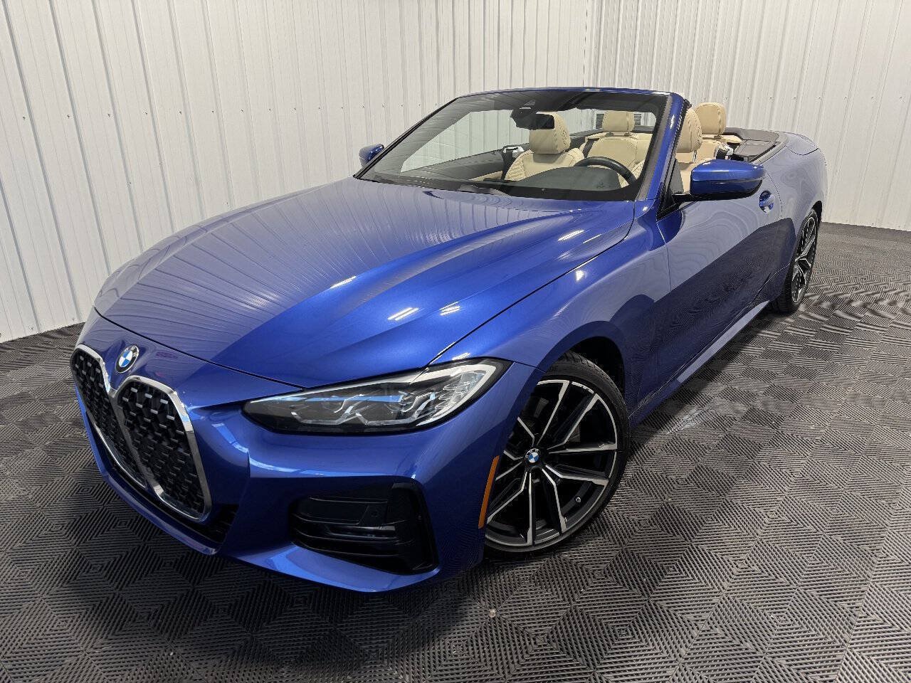 Used 2023 BMW 430i Convertible w/ M Sport Package RWD image 42