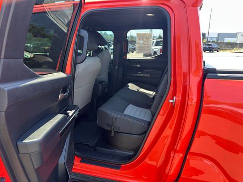 Used 2024 Toyota Tacoma TRD Sport AWD/4WD image 13