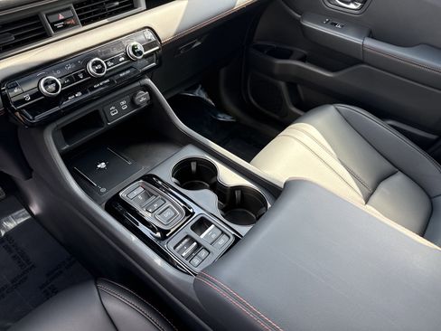 Used 2024 Honda Pilot TrailSport image 26