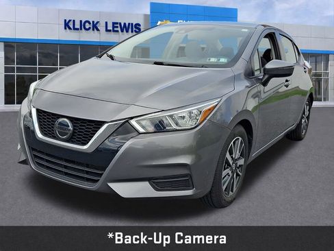 Used 2021 Nissan Versa SV FWD image 3