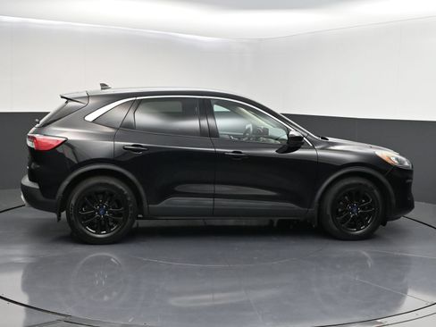 Used 2020 Ford Escape SE FWD image 9