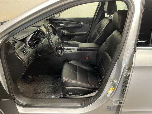 Used 2018 Chevrolet Impala LT w/ LT Leather Package image 3