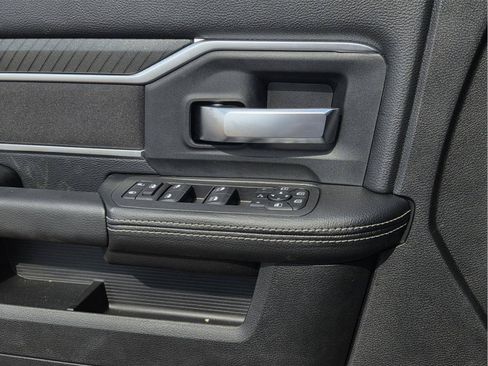 New 2026 RAM 2500 Big Horn AWD/4WD image 15