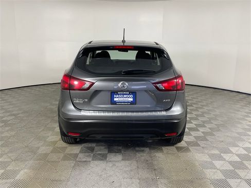 Used 2017 Nissan Rogue Sport S w/ S Appearance Package image 22