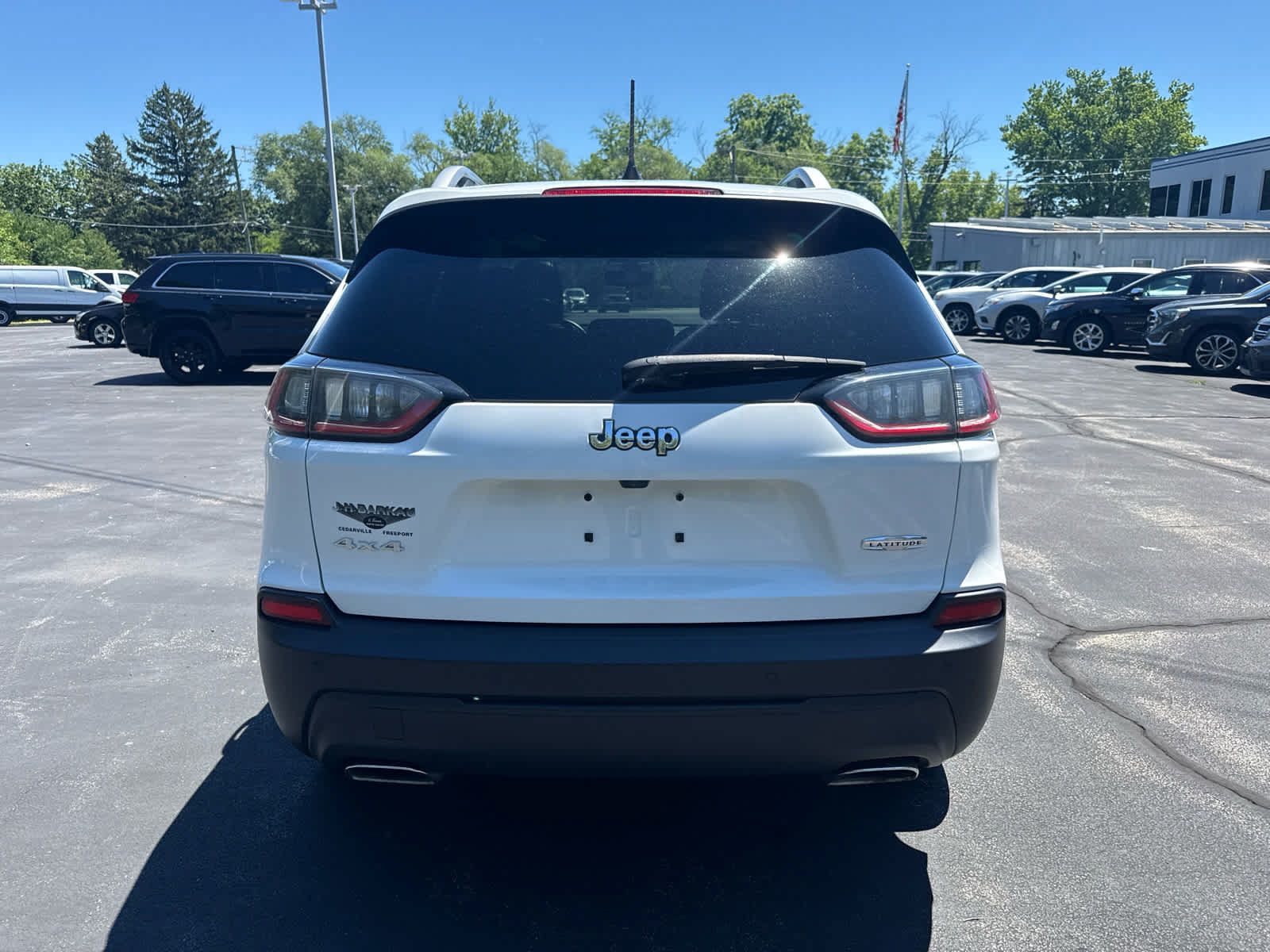 Used 2019 Jeep Cherokee Latitude Plus w/ Comfort/Convenience Group AWD/4WD image 4