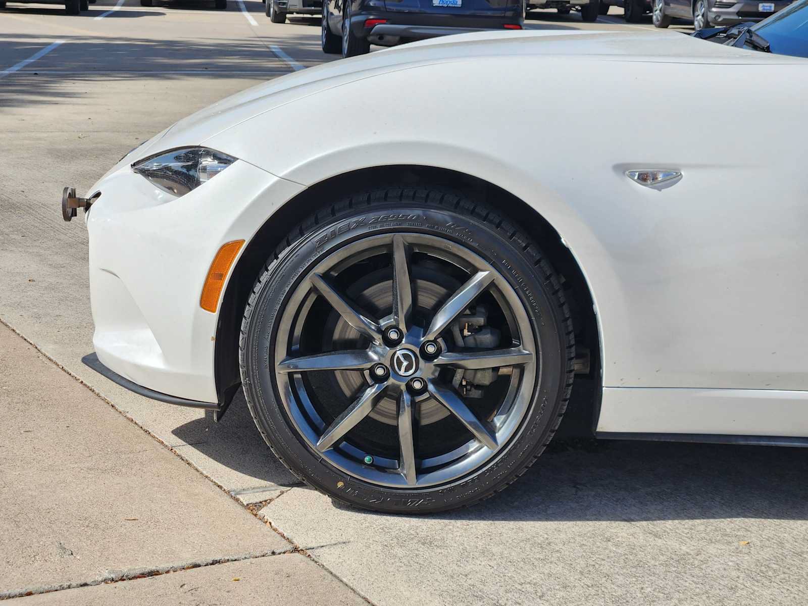 Used 2019 MAZDA MX-5 Miata RF Grand Touring RWD image 10