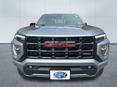 Used 2023 GMC Canyon AT4 image 3