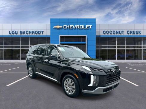 Used 2025 Hyundai Palisade SEL FWD image 2