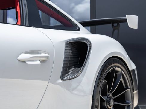 Certified 2019 Porsche 911 GT2 RS RWD image 31