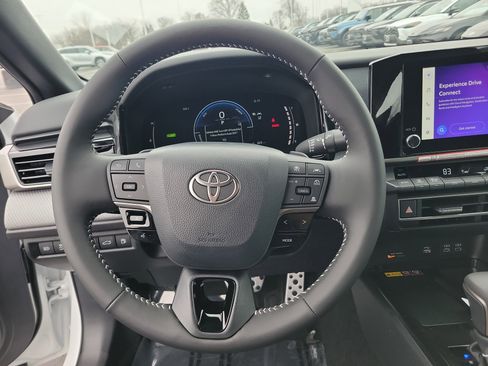 New 2026 Toyota Camry SE image 18