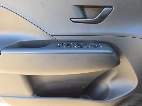 Used 2026 Hyundai Kona SEL Sport FWD image 15