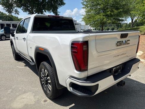 Used 2024 GMC Sierra 2500 Denali Ultimate AWD/4WD image 5