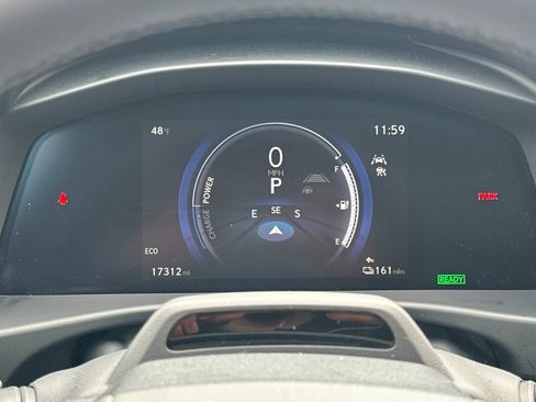 Used 2023 Lexus RZ 450e Premium image 31