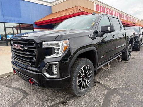 Used 2021 GMC Sierra 1500 AT4 AWD/4WD image 2