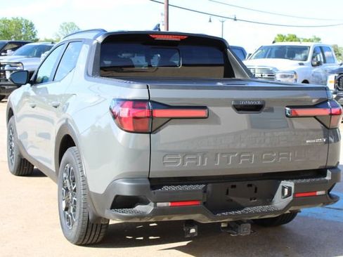Used 2023 Hyundai Santa Cruz SEL Premium image 5