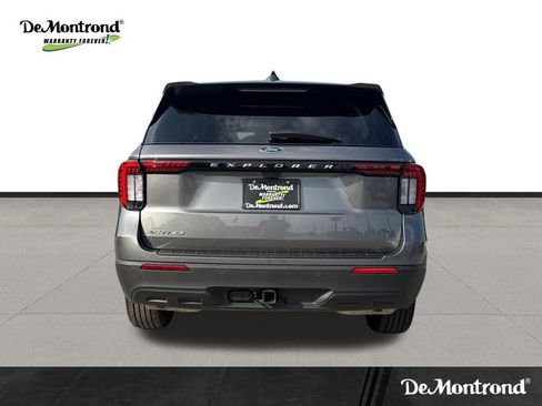 New 2026 Ford Explorer Active RWD image 6