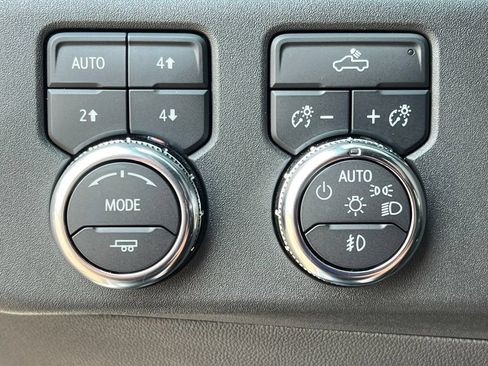 Used 2024 GMC Sierra 1500 Elevation w/ X31 Off-Road Package AWD/4WD image 22