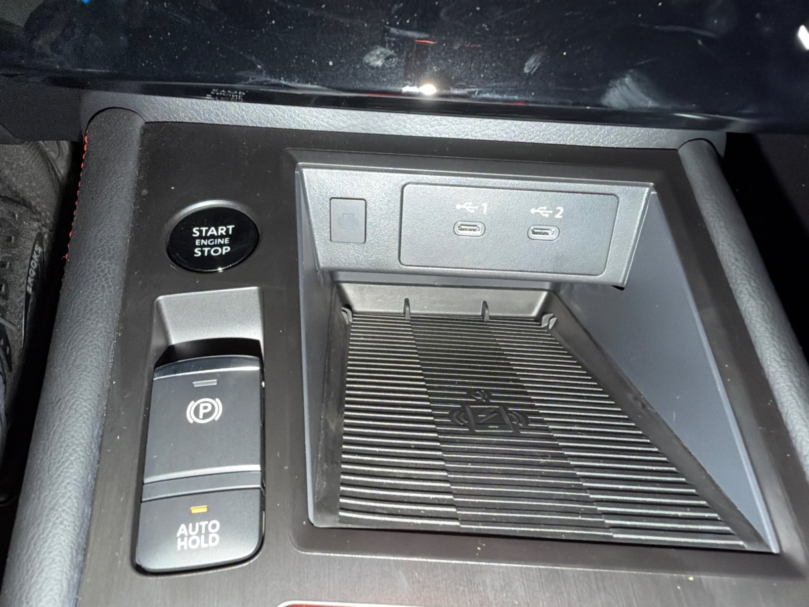 Used 2026 Nissan Kicks SR FWD image 41