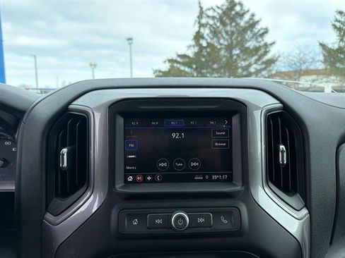 Used 2020 Chevrolet Silverado 1500 Custom w/ Custom Value Package image 34