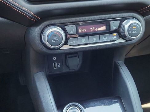 Used 2021 Nissan Versa SR w/ Convenience Package FWD image 42