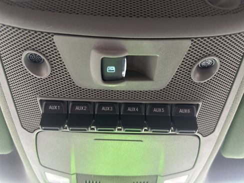 Used 2018 Ford F350 Lariat w/ Chrome Package image 23