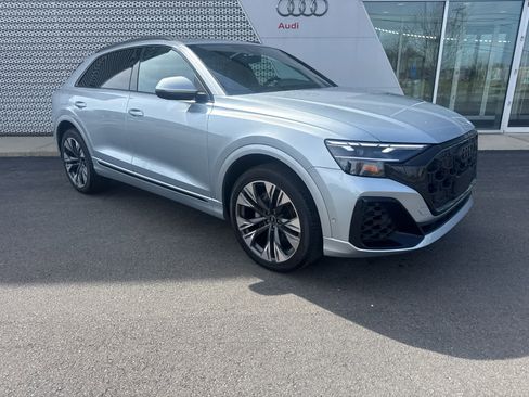 Used 2025 Audi Q8 Premium Plus w/ Premium Plus Package AWD/4WD image 2