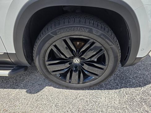 Used 2018 Volkswagen Atlas SEL Premium AWD/4WD image 18