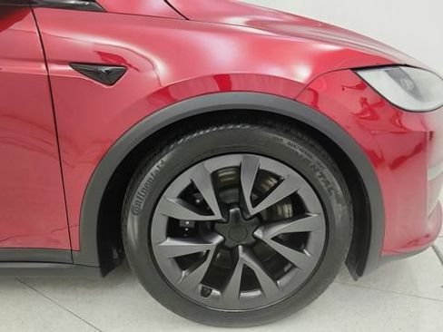 Used 2024 Tesla Model X AWD/4WD image 37