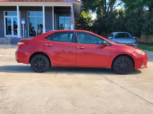 Used 2016 Toyota Corolla LE FWD image 8