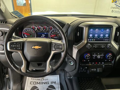 Used 2021 Chevrolet Silverado 1500 LT AWD/4WD image 22