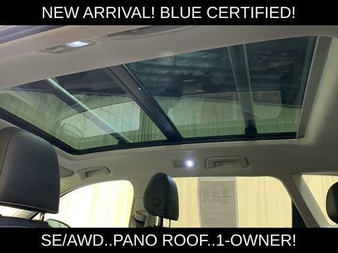 Used 2022 Volkswagen Taos SE w/ Panoramic Sunroof Package FWD image 24