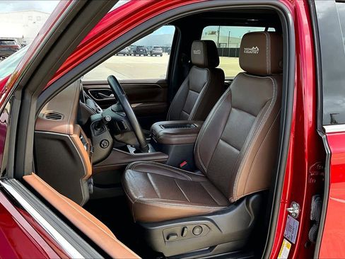 Used 2023 Chevrolet Tahoe High Country w/ LPO, Illumination Package image 8