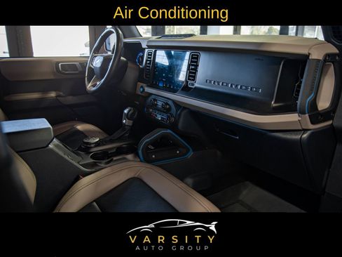 Used 2022 Ford Bronco Wildtrak image 17