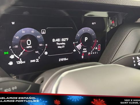 Used 2025 GMC Yukon Denali AWD/4WD image 18